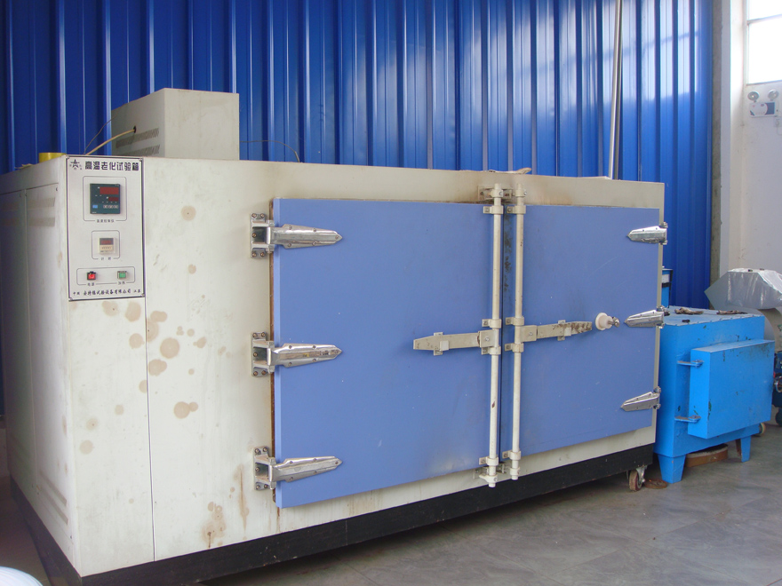 高温老化试验箱